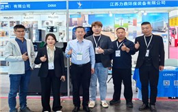 力鼎环保团队在新疆环保展